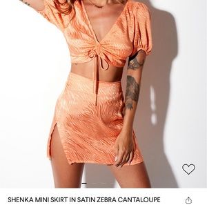SHENKA MINI SKIRT IN SATIN ZEBRA CANTALOUPE 🧡